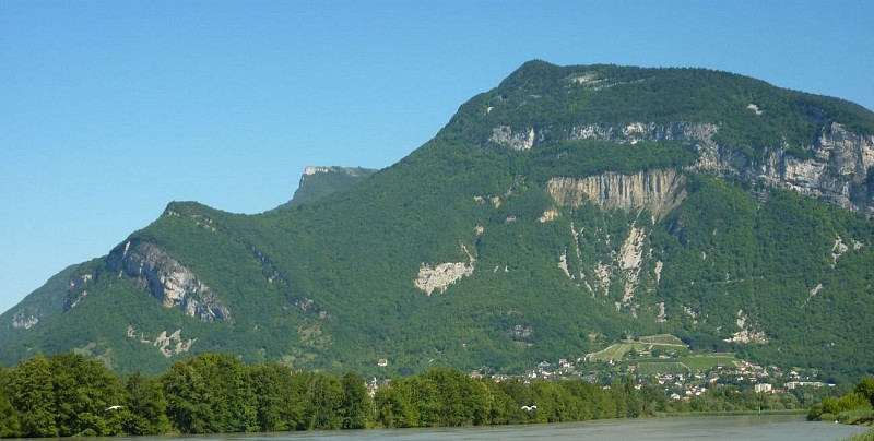 Hiking on the foot of the Grand Colombier