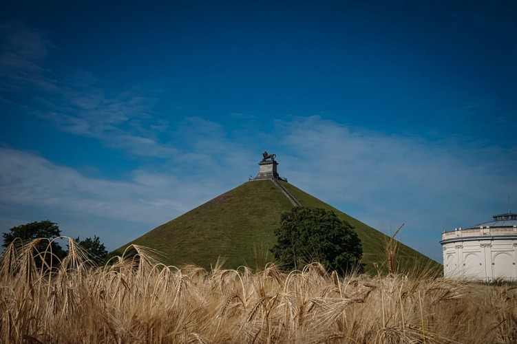 De l'Abbaye de Villers-la-Ville à la Butte du Lion de Waterloo