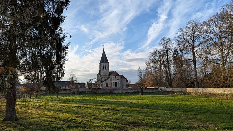 Chemin derrière l'église
