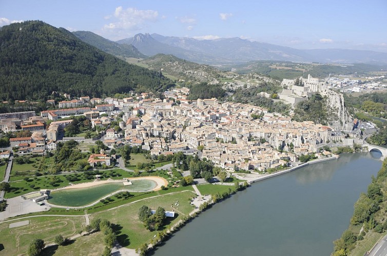 GR®406 - La Route Napoléon_Digne-les-Bains