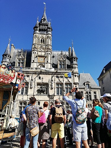 Place de l'Hôtel de Ville_© Compiègne Tourisme