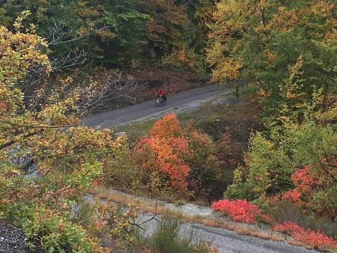 Sur les hauteurs du village de Claret