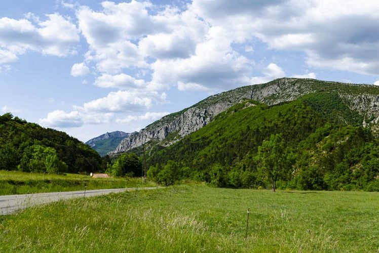 Depuis le Fourrier, 4,7 km au nord de Serres