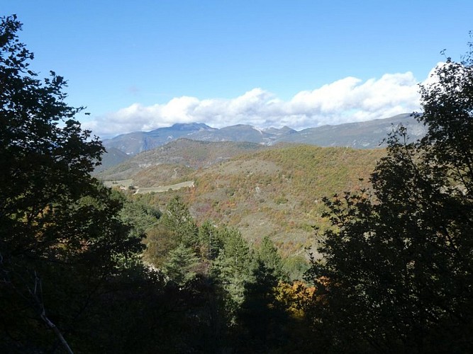 Panorama sur les étendues sauvages de la Méouge
