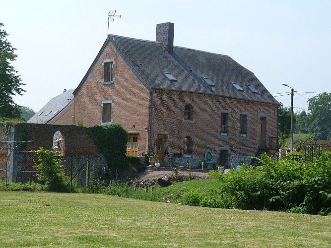 Ferrière-la-Petite Circuit du grès salé