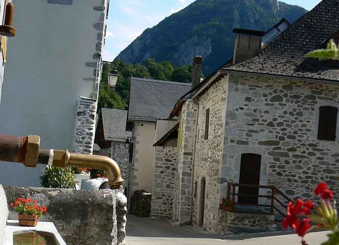 tour du Bialla BORCE , a retailler