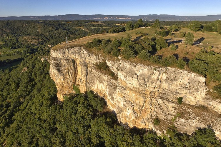 Falaises de Larina - Hières-sur-Amby - Balcons du Dauphiné