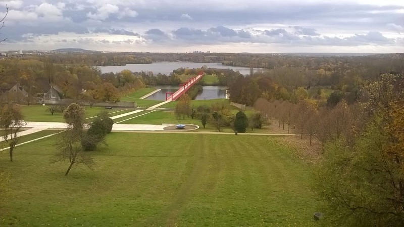 Base de Cergy - L'Axe Majeur