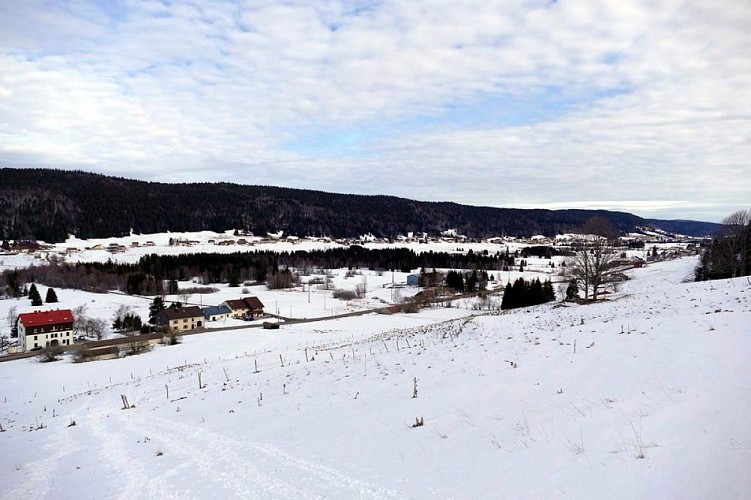 Gîte le grenier des Rousses (France) à la cabane Rochefort (Suisse)