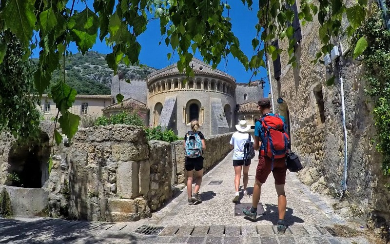 St-Guilhem_le_Desert_-_E_Brendle_2