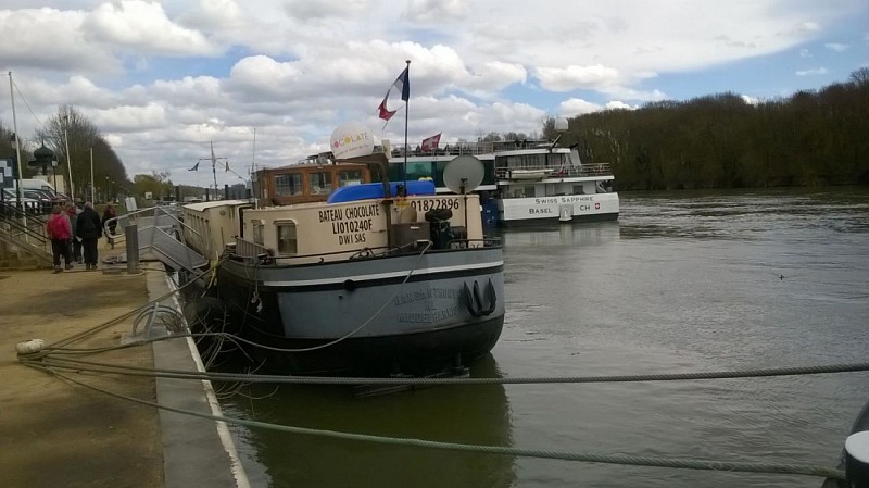 Conflans St Honorine capitale de la batellerie - Bateaux restaurant et de croisières 