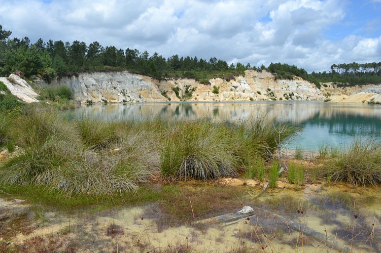Sentier de randonnée des carrières de Guizengeard_Guizengeard