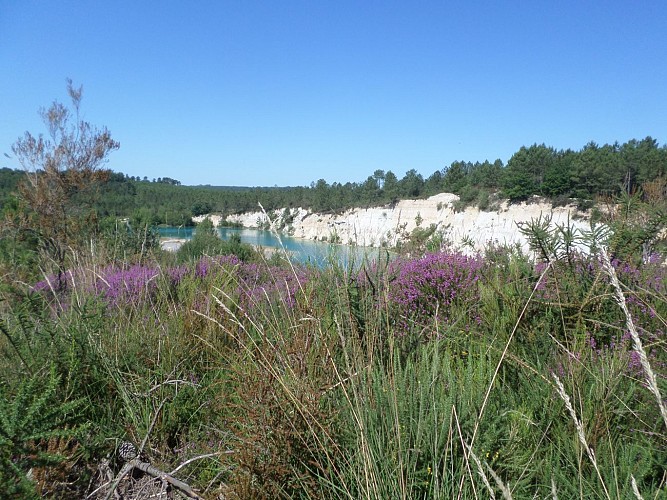 Sentier de randonnée des carrières de Guizengeard_Guizengeard