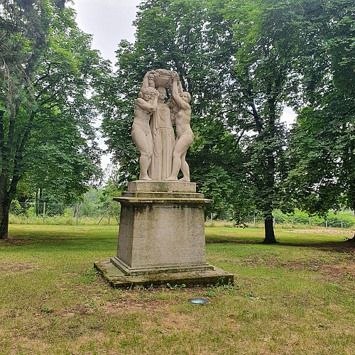 Les présents de la Terre, Pierre Traverse