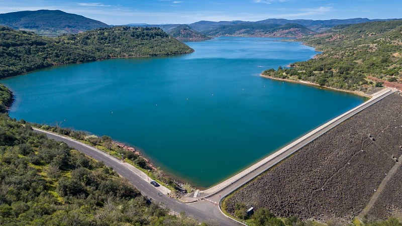 LAC_DU_SALAGOU_Tour_du_Salagou_Barrage