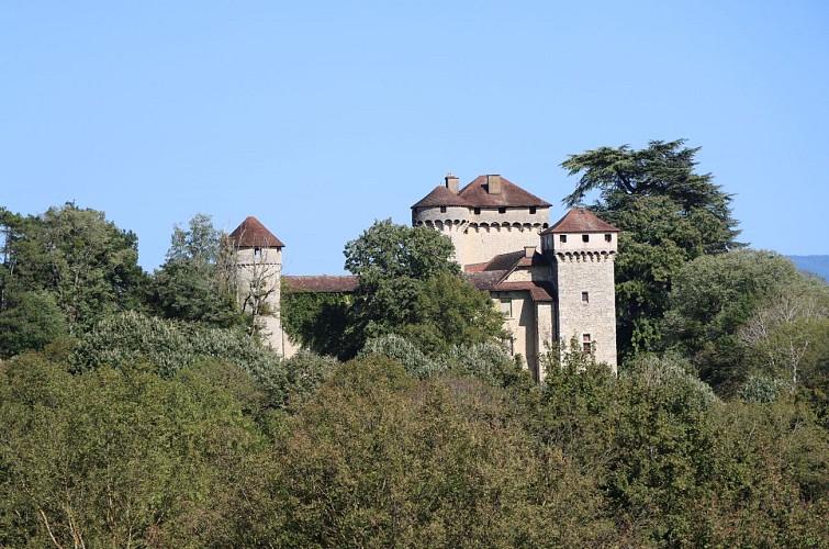 Vom Schloss Serrières zu den Communaux de Trept : eine Zeitreise entlang des Wassers_Trept
