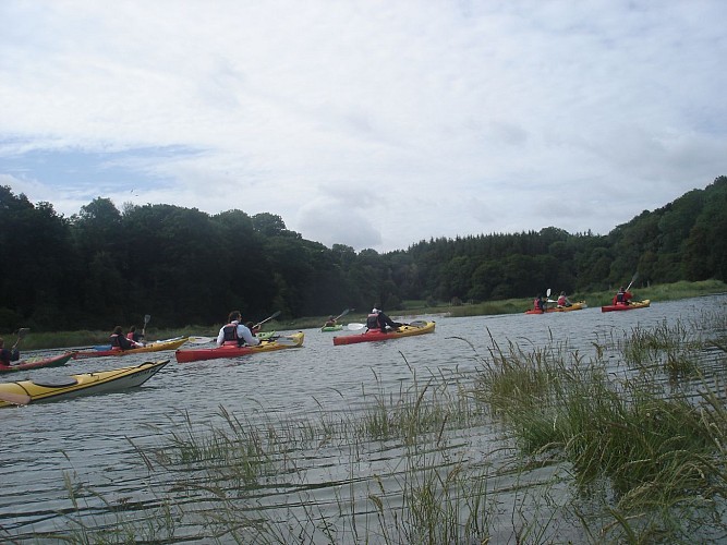 Kayak dans le marais de Sables-d'Or-les-Pins