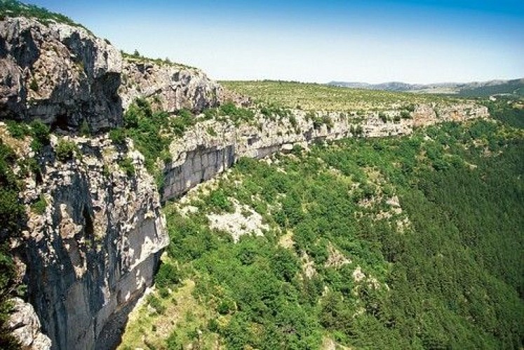 Saint-Étienne-de-Gourgas - Cirque du Bout du Monde