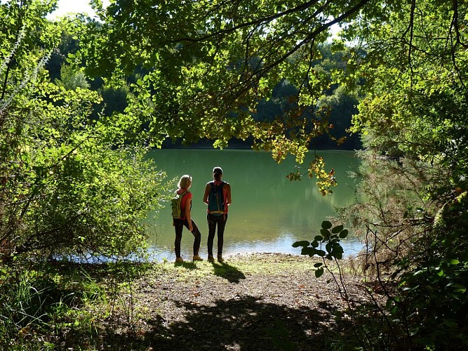 moncaup sentier fontaines étang credit bearn madiran