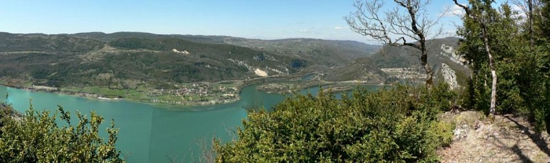 Panorama depuis la Pierre qui vire