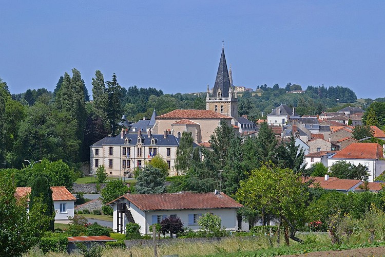 Vue sur le bourg depuis le carmel