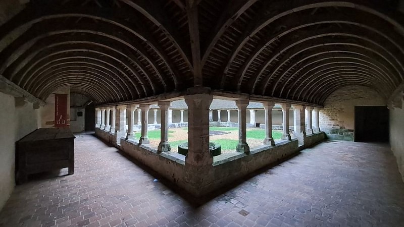 Cloître Saint-François-Mortagne-au-Perche