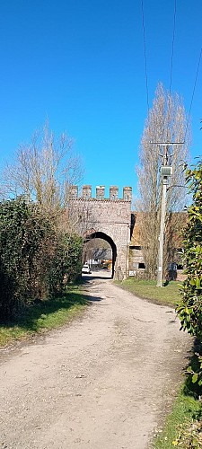 La ferme de la Haye, dit aussi "Ecurie des Parpaillots"