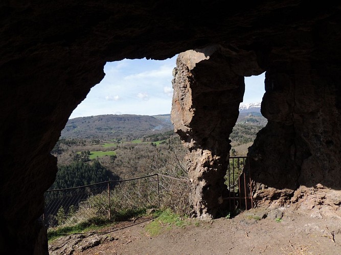Les grottes de Châteauneuf