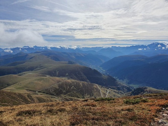 Montée au Mont Né par l'Est