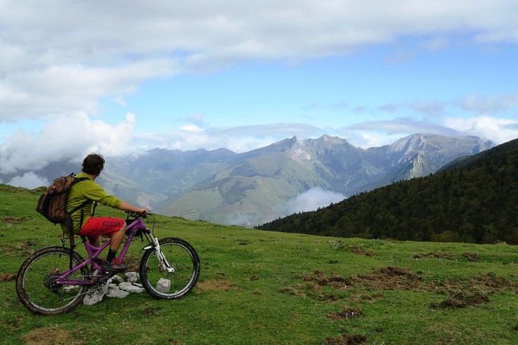 VTT N°44 - Cabane d'Ichéus