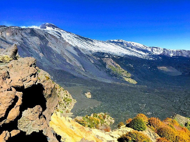 Etna Schiena dell'asino - Grotta di Pitagora - Lapide Malerba