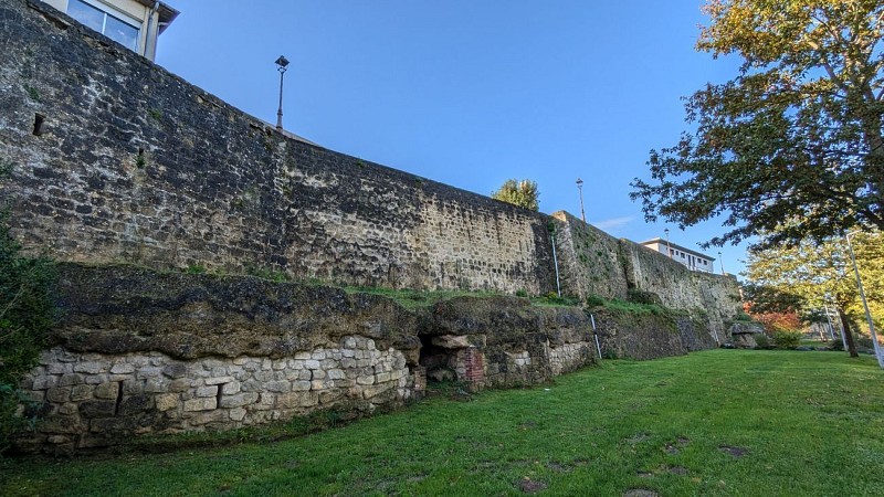 Ceinture nord des remparts de Laon II