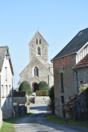 Feugères-randonnée-église