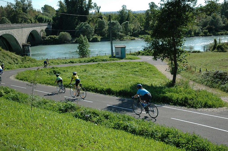 Boucle secondaire à la véloroute aux Avenières