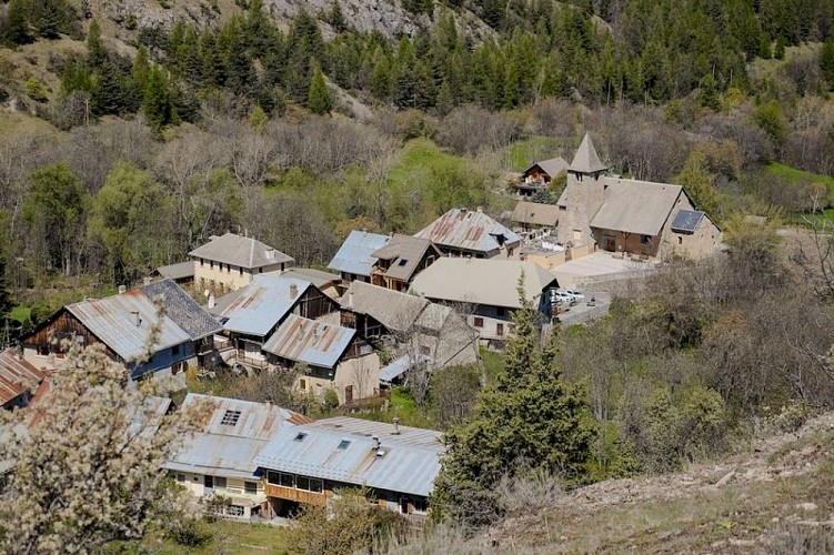 Champcella depuis la croix de la Gardette