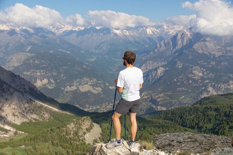 Les Oriols (trail route no. 9)