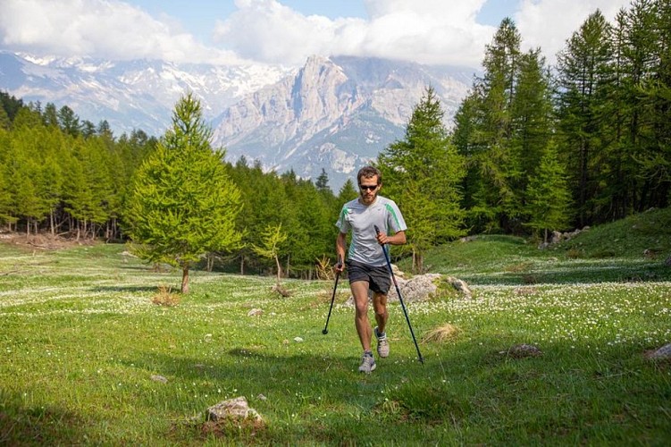 Les Oriols (trail route no. 9)