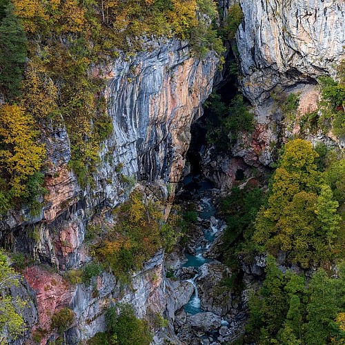 Gouffre de Gourfouran à l'automne