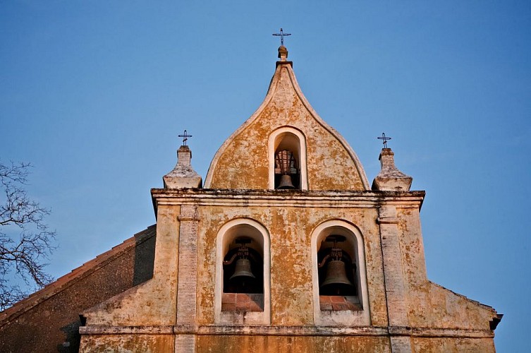 Clocher mur de l'église de Razengues - Gascogne Toulousaine