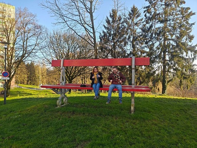 Banc géant quartier des Cotterêts