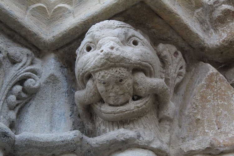 Prieurale - La Pierre des 4 Communes - Arnac Pompadour