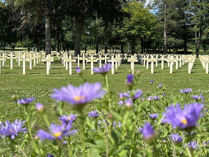 Au Bois-le-Prêtre – Circuit de la Croix des Carmes