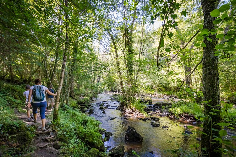 Gorges de la Rouvre  © Sabina Lorkin @anibasphotography