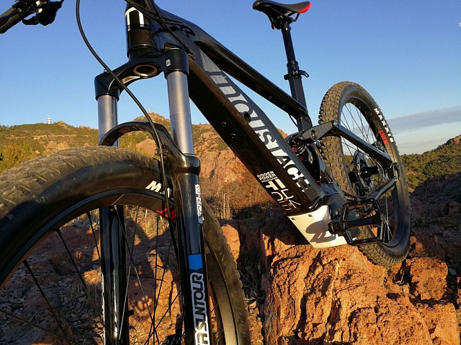 Les Adrets - tour du Pic de l'Ours - Malpey