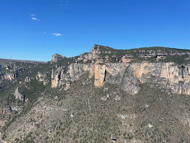 Gorges de la Jonte via le Champignon Préhistorique et l’ermitage St Michel