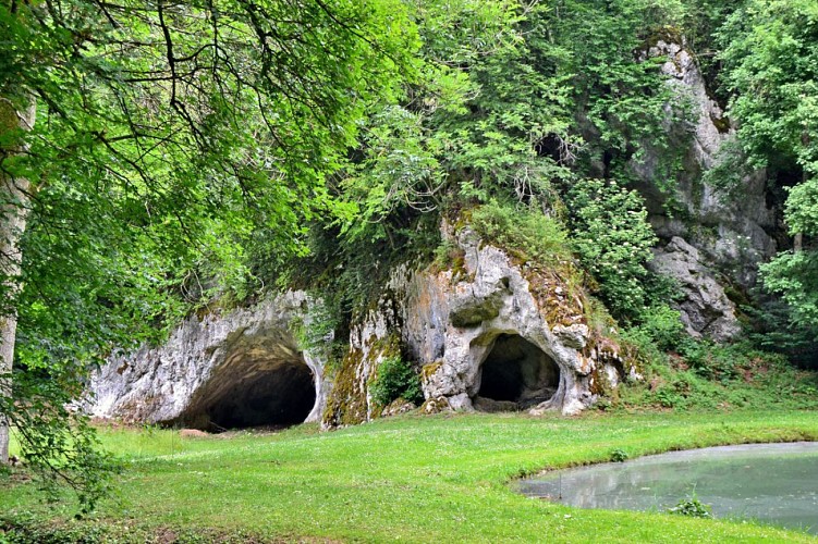 Les grottes du Mannlefelsen