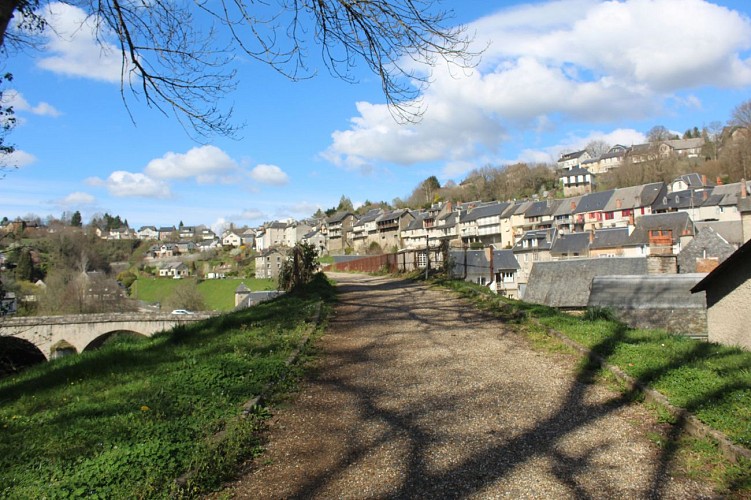 Viaduc de chemin de fer - Uzerche © JL (2)