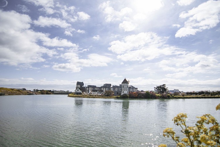 Courseulles-sur-Mer, entre Histoire et marais