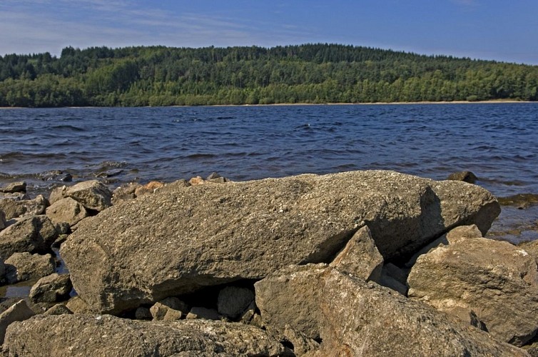 Circuit Route - De Bourganeuf, cité médiévale au Lac de Vassivière