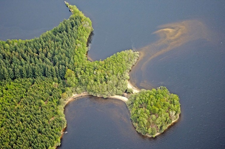 lac-vassiviere_5145.jpg-1024px.JPG_1